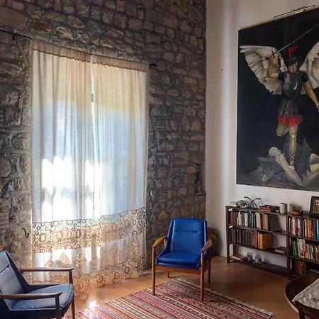 Oda ve Kahvaltı Relais Maffia *