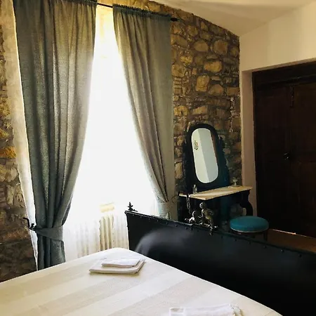 Oda ve Kahvaltı Relais Maffia Orsara di Puglia